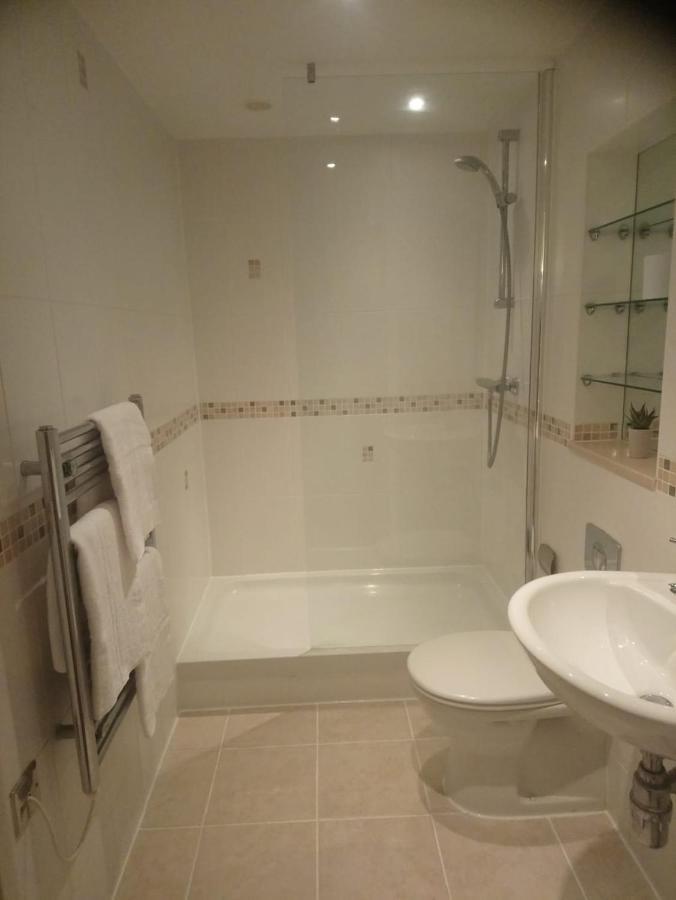 1 Bedroom Flat In Sheffield City Centre-Sleeps 4 Eksteriør billede