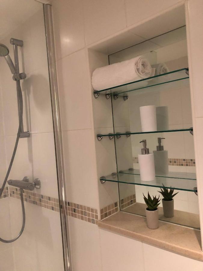 1 Bedroom Flat In Sheffield City Centre-Sleeps 4 Eksteriør billede